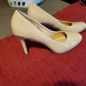 Lightly worn nude heels